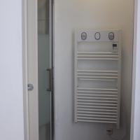 deux lits séparés, matelas à ressorts
